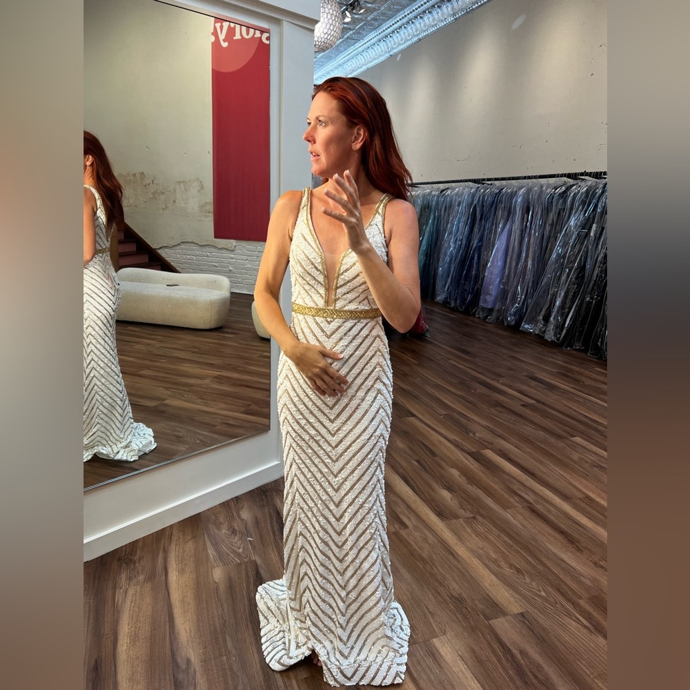 Size 2 Sherri Hill Runway Sample
